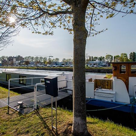 Houseboat Jana - With Sauna And Terrace Hotell Brygge Exteriör bild